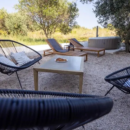 Apartment Seaview Modern With Jacuzzi Sveti Filip i Jakov