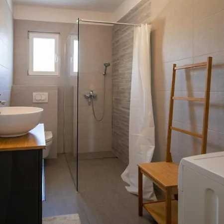Seaview Modern With Jacuzzi * Sveti Filip i Jakov